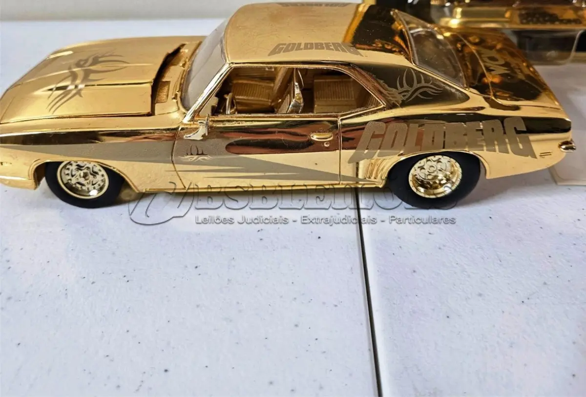 LOTE 077 - 01 MINIATURA DE COLEÇÃO GOLDBERG 1998 WCW 24K GOLD NITRO-STREETRO D NIB RACING CHAMPIONS ESCALA 1:24. (NO ESTADO) ATENÇÃO! FAZER A VISITAÇÃO ANTES DE ARREMATAR, NÃO SABEMOS SE FUNCIONA, LEILÃO NÃO TEM GARANTIA E NEM DEVOLUÇÃO, SUJEITO A POSSÍVEIS AVARIAS VISÍVEIS/OCULTAS E/OU AUSÊNCIA DE COMPONENTES.