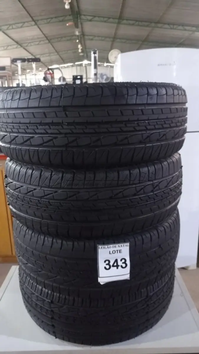 LOTE 343 - 03 PNEUS REMOLD MEDIDA 205/55 R16. (NO ESTADO) ATENÇÃO! FAZER A VISITAÇÃO ANTES DE ARREMATAR, NÃO SABEMOS SE FUNCIONA, LEILÃO NÃO TEM GARANTIA E NEM DEVOLUÇÃO, SUJEITO A POSSÍVEIS AVARIAS VISÍVEIS/OCULTAS E/OU AUSÊNCIA DE COMPONENTES.