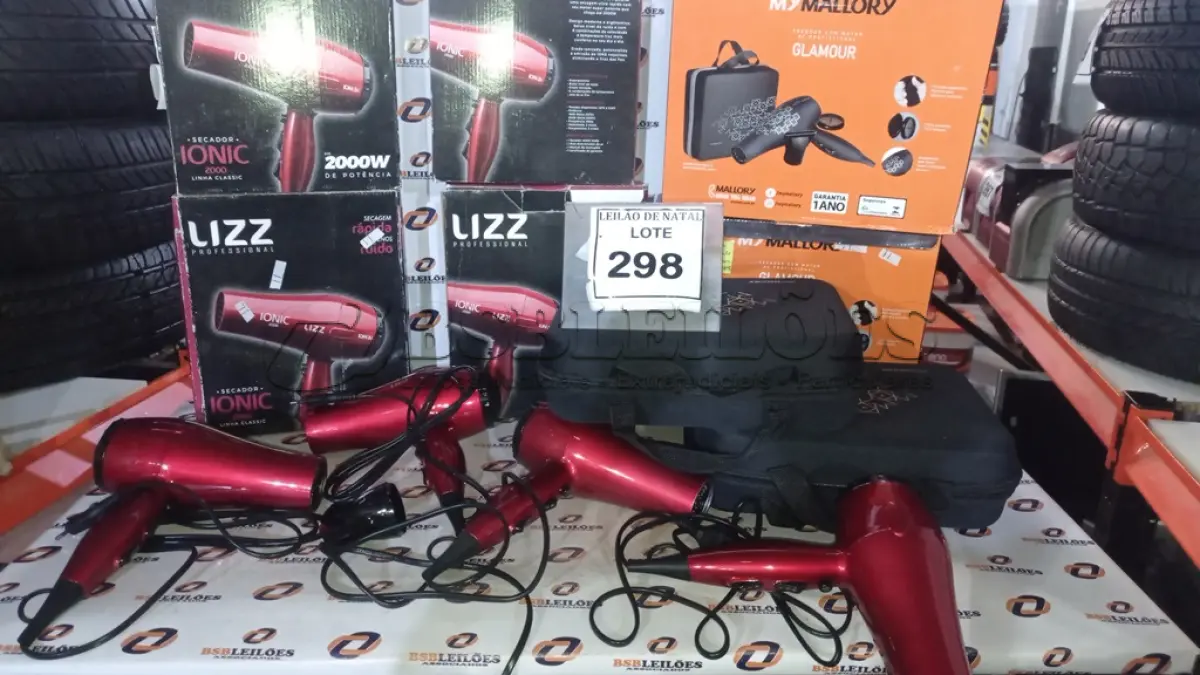 LOTE 298 - 04 SECADORES DE CABELO MARCA LIZZ 220V E 02 SECADORES DE CABELO MARCA MALLORY 127V . (NO ESTADO) ATENÇÃO! FAZER A VISITAÇÃO ANTES DE ARREMATAR, NÃO SABEMOS SE FUNCIONA, LEILÃO NÃO TEM GARANTIA E NEM DEVOLUÇÃO, SUJEITO A POSSÍVEIS AVARIAS VISÍVEIS/OCULTAS E/OU AUSÊNCIA DE COMPONENTES.