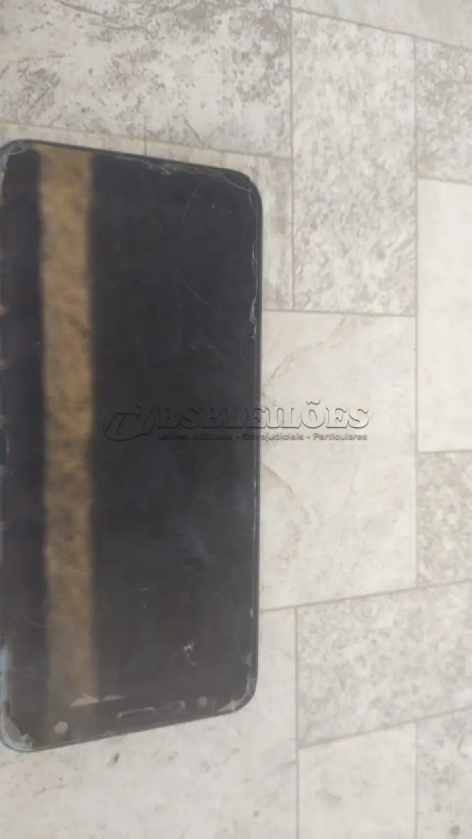 LOTE 233 - 01 CELULAR SANSUNG GUARDADO A MUITO TEMPO SEM USO SEM TES E SEM CARREGARDO POSIVELMENTE COM DEFEITO. (NO ESTADO) ATENÇÃO! FAZER A VISITAÇÃO ANTES DE ARREMATAR, NÃO SABEMOS SE FUNCIONA, LEILÃO NÃO TEM GARANTIA E NEM DEVOLUÇÃO, SUJEITO A POSSÍVEIS AVARIAS VISÍVEIS/OCULTAS E/OU AUSÊNCIA DE COMPONENTES.