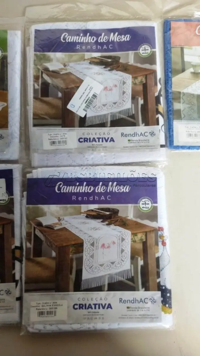 LOTE 225 - 01 LOTE COM CAMINHO DE MESA 5 UNIDADES NOVOS SEM USO.  (NO ESTADO) ATENÇÃO! FAZER A VISITAÇÃO ANTES DE ARREMATAR, NÃO SABEMOS SE FUNCIONA, LEILÃO NÃO TEM GARANTIA E NEM DEVOLUÇÃO, SUJEITO A POSSÍVEIS AVARIAS VISÍVEIS/OCULTAS E/OU AUSÊNCIA DE COMPONENTES.