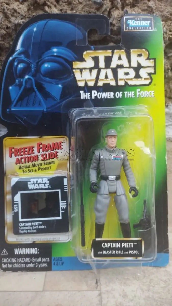 LOTE 101 - 01 STAR WARS CAPTAIN PIETT FREEZE FRAME POTF NOVO LACRADO INTEM DE COLECIONADOR COMPRADO EM GARAGENS DE ANTIGUIDADES NOS EUA. (NO ESTADO) ATENÇÃO! FAZER A VISITAÇÃO ANTES DE ARREMATAR, NÃO SABEMOS SE FUNCIONA, LEILÃO NÃO TEM GARANTIA E NEM DEVOLUÇÃO, SUJEITO A POSSÍVEIS AVARIAS VISÍVEIS/OCULTAS E/OU AUSÊNCIA DE COMPONENTES.
