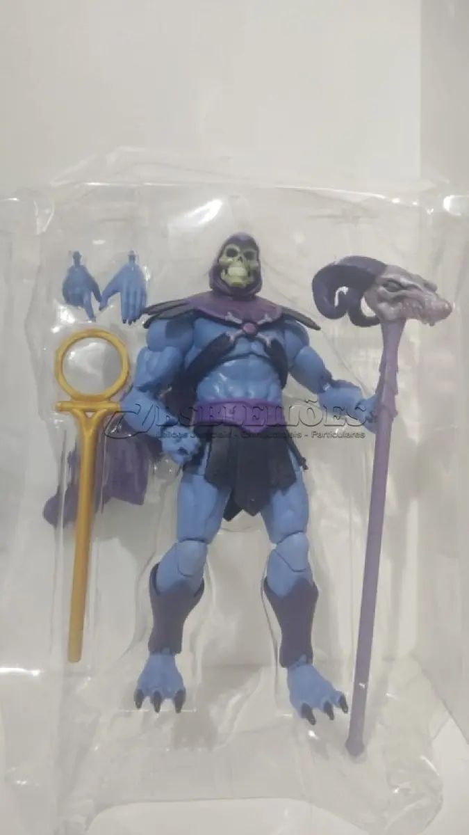 LOTE 085 - 01 BONECO ESQUELETO HE-MAN REVELATION 18CM MASTERVERSE INTEN DE COLEÇAO COMPRADO EM GARAGEM NOS EUA. (NO ESTADO) ATENÇÃO! FAZER A VISITAÇÃO ANTES DE ARREMATAR, NÃO SABEMOS SE FUNCIONA, LEILÃO NÃO TEM GARANTIA E NEM DEVOLUÇÃO, SUJEITO A POSSÍVEIS AVARIAS VISÍVEIS/OCULTAS E/OU AUSÊNCIA DE COMPONENTES.