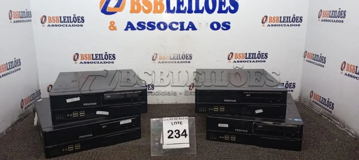 LOTE 234 - 04 CPUS I3 MARCA POSITIVO. (NO ESTADO) ATENÇÃO! FAZER A VISITAÇÃO ANTES DE ARREMATAR, NÃO SABEMOS SE FUNCIONA, LEILÃO NÃO TEM GARANTIA E NEM DEVOLUÇÃO, SUJEITO A POSSÍVEIS AVARIAS VISÍVEIS/OCULTAS E/OU AUSÊNCIA DE COMPONENTES.