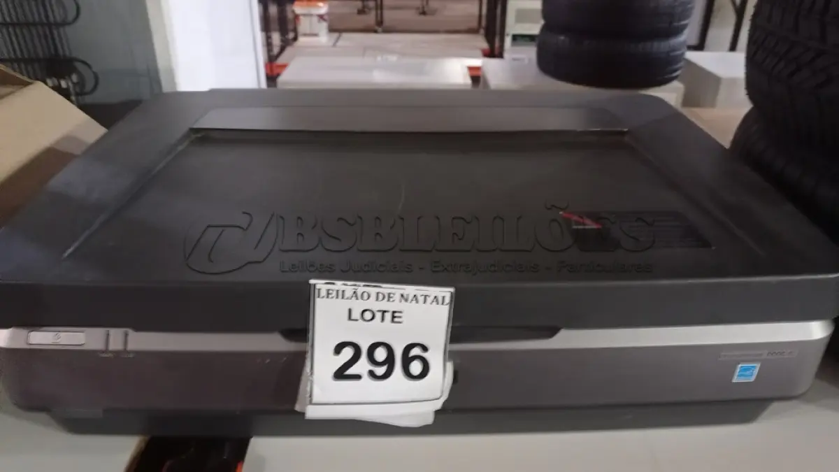 LOTE 296 - 01 SCANNER MARCA EPSON. (NO ESTADO) ATENÇÃO! FAZER A VISITAÇÃO ANTES DE ARREMATAR, NÃO SABEMOS SE FUNCIONA, LEILÃO NÃO TEM GARANTIA E NEM DEVOLUÇÃO, SUJEITO A POSSÍVEIS AVARIAS VISÍVEIS/OCULTAS E/OU AUSÊNCIA DE COMPONENTES.