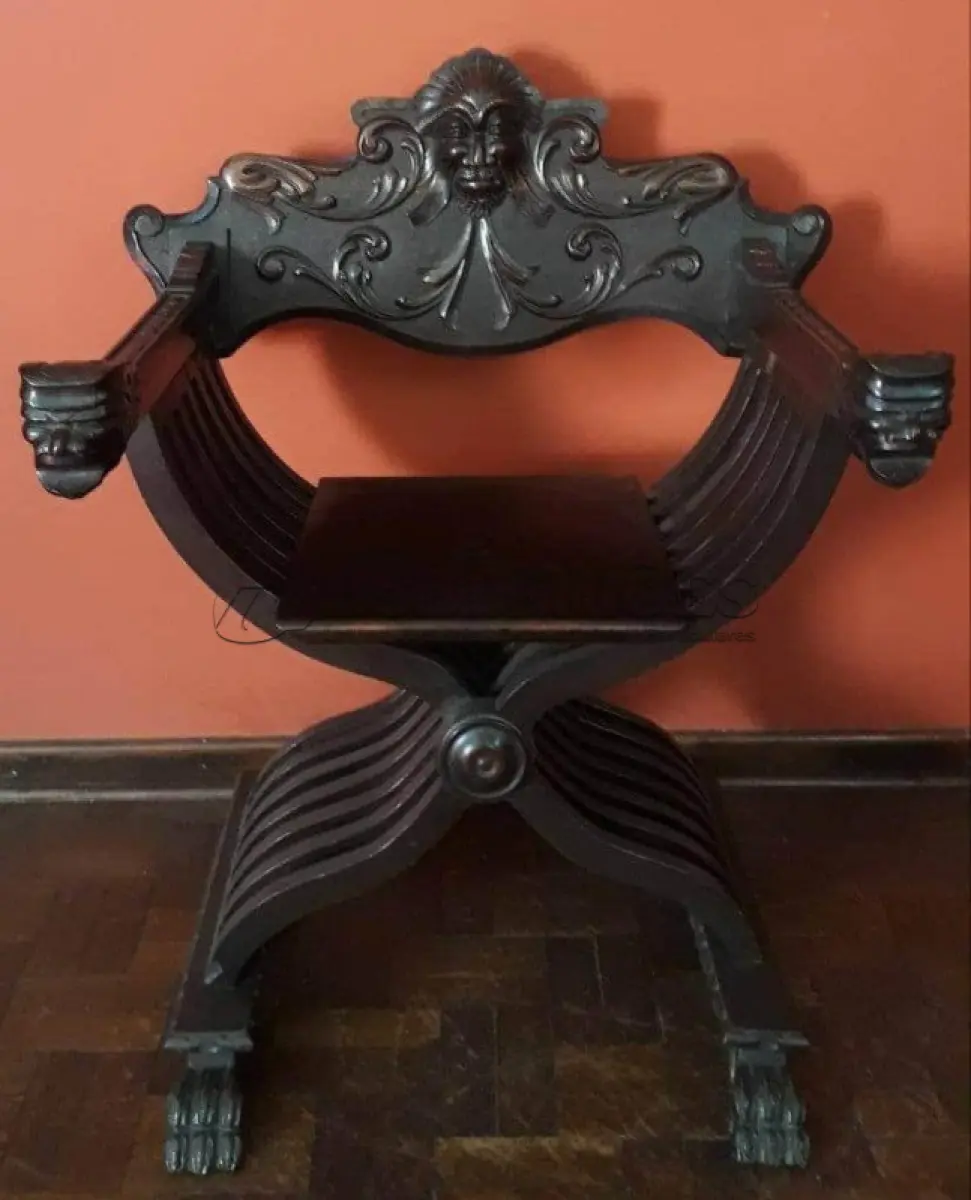LOTE 170 - 01 RARA CADEIRA SAVANAROLA DA DÉCADA DE 70 - MEDIDA: 93X55X75. (NO ESTADO) ATENÇÃO! FAZER A VISITAÇÃO ANTES DE ARREMATAR, NÃO SABEMOS SE FUNCIONA, LEILÃO NÃO TEM GARANTIA E NEM DEVOLUÇÃO, SUJEITO A POSSÍVEIS AVARIAS VISÍVEIS/OCULTAS E/OU AUSÊNCIA DE COMPONENTES.