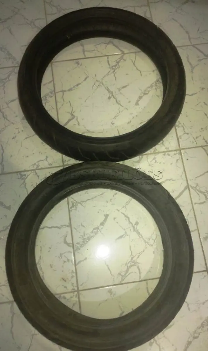 LOTE 366 - 01 LOTE COM 4 PNEUS PNEU 100/90 B19 MICHELIN SCORCHER 31, 130/60B19 DUNLOP  DOIS PNEUS  130/70.17 MC. (NO ESTADO) ATENÇÃO! FAZER A VISITAÇÃO ANTES DE ARREMATAR, NÃO SABEMOS SE FUNCIONA, LEILÃO NÃO TEM GARANTIA E NEM DEVOLUÇÃO, SUJEITO A POSSÍVEIS AVARIAS VISÍVEIS/OCULTAS E/OU AUSÊNCIA DE COMPONENTES.