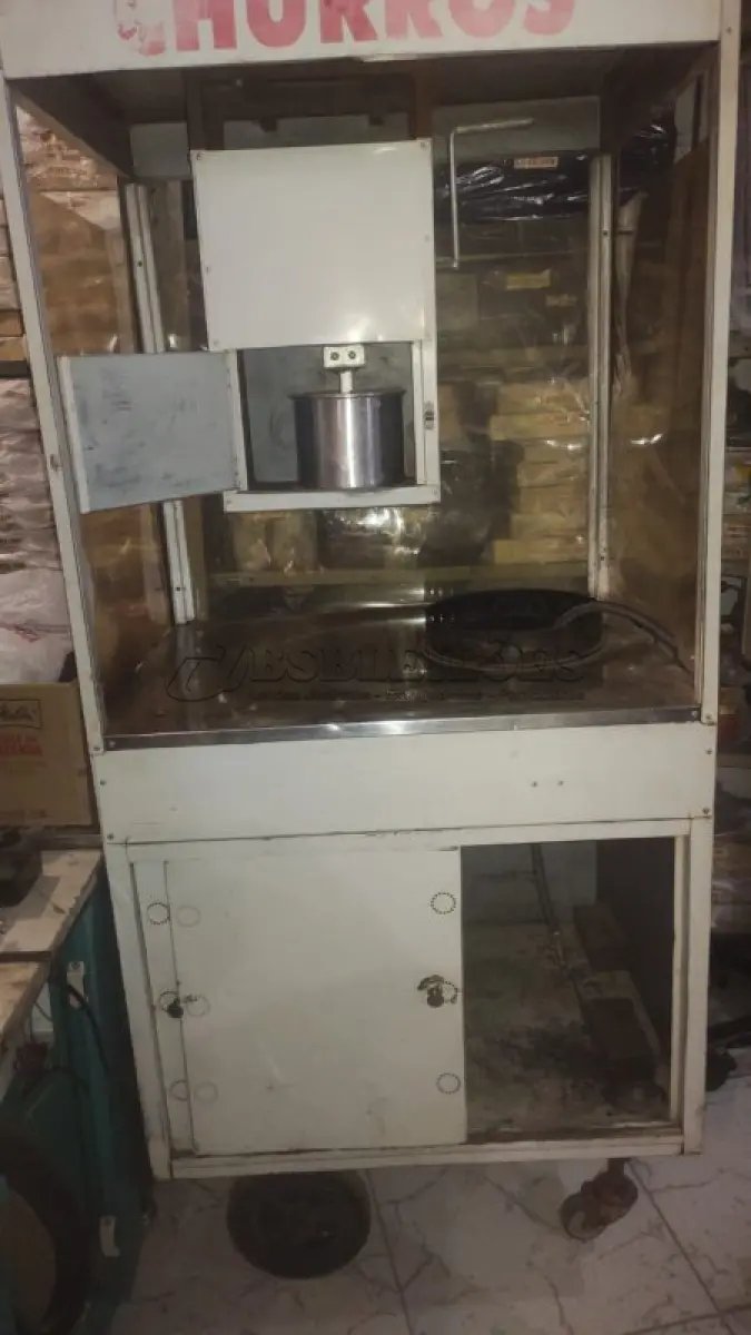 LOTE 390 - 01 CARRINHO DE CHURROS USADO. (NO ESTADO) ATENÇÃO! FAZER A VISITAÇÃO ANTES DE ARREMATAR, NÃO SABEMOS SE FUNCIONA, LEILÃO NÃO TEM GARANTIA E NEM DEVOLUÇÃO, SUJEITO A POSSÍVEIS AVARIAS VISÍVEIS/OCULTAS E/OU AUSÊNCIA DE COMPONENTES.