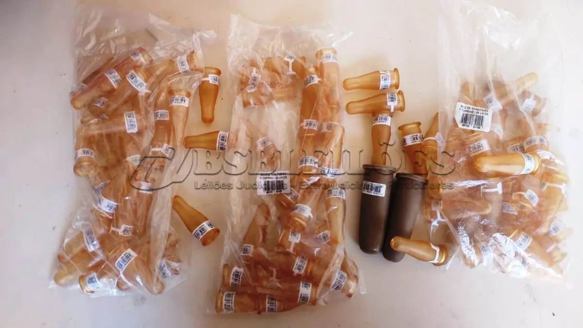 LOTE 394 - LOTE COM 200 BICOS PARA MAMADEIRA CAPRINO OVINO. (NO ESTADO) ATENÇÃO! FAZER A VISITAÇÃO ANTES DE ARREMATAR, NÃO SABEMOS SE FUNCIONA, LEILÃO NÃO TEM GARANTIA E NEM DEVOLUÇÃO, SUJEITO A POSSÍVEIS AVARIAS VISÍVEIS/OCULTAS E/OU AUSÊNCIA DE COMPONENTES.