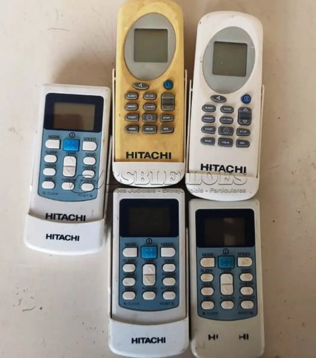LOTE 412 - 01 LOTE COM CONTROLES PARA AR CONDICIONADO. (NO ESTADO) ATENÇÃO! FAZER A VISITAÇÃO ANTES DE ARREMATAR, NÃO SABEMOS SE FUNCIONA, LEILÃO NÃO TEM GARANTIA E NEM DEVOLUÇÃO, SUJEITO A POSSÍVEIS AVARIAS VISÍVEIS/OCULTAS E/OU AUSÊNCIA DE COMPONENTES.