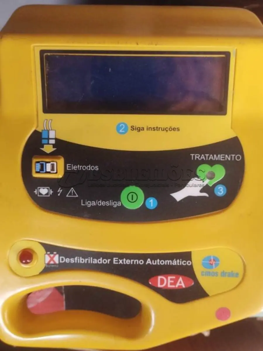 LOTE 369 - 01 DESFILIBRADOR DÉA E UM MEDIDOR DE PRESSÃO PARADOS A MUITO TEMPO SEM TEST. (NO ESTADO) ATENÇÃO! FAZER A VISITAÇÃO ANTES DE ARREMATAR, NÃO SABEMOS SE FUNCIONA, LEILÃO NÃO TEM GARANTIA E NEM DEVOLUÇÃO, SUJEITO A POSSÍVEIS AVARIAS VISÍVEIS/OCULTAS E/OU AUSÊNCIA DE COMPONENTES.
