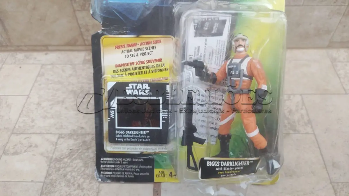 LOTE 164 - 01 FIGURA DE AÇÃO STAR WARS BIGGS DARKLIGHTER 1997 POWER OF THE FORCE FREEZE FRAME,NOVA NA EMBALGEM, ITEM COMPRADO EM GARAGENS DE ANTIGUIDADES NOS EUA. (NO ESTADO) ATENÇÃO! FAZER A VISITAÇÃO ANTES DE ARREMATAR, NÃO SABEMOS SE FUNCIONA, LEILÃO NÃO TEM GARANTIA E NEM DEVOLUÇÃO, SUJEITO A POSSÍVEIS AVARIAS VISÍVEIS/OCULTAS E/OU AUSÊNCIA DE COMPONENTES.