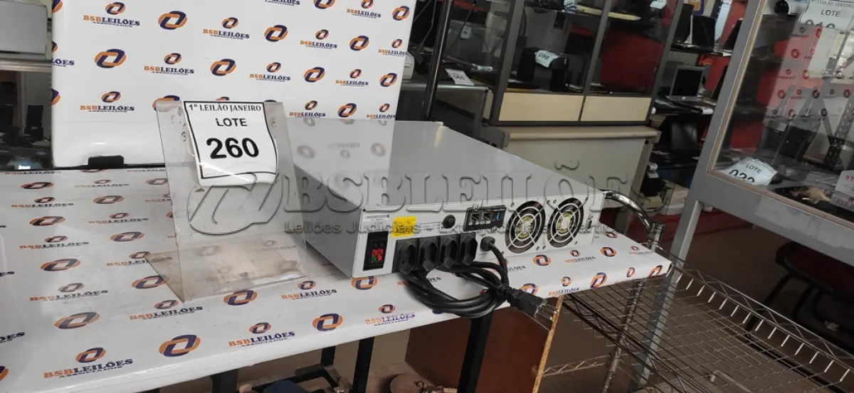 LOTE 260 - 01 NOBREAK MARCA MICROSOL.  (NO ESTADO) ATENÇÃO! FAZER A VISITAÇÃO ANTES DE ARREMATAR, NÃO SABEMOS SE FUNCIONA. LEILÃO NÃO TEM GARANTIA E NEM DEVOLUÇÃO, SUJEITO A POSSÍVEIS AVARIAS VISÍVEIS/OCULTAS E/OU AUSÊNCIA DE COMPONENTES.