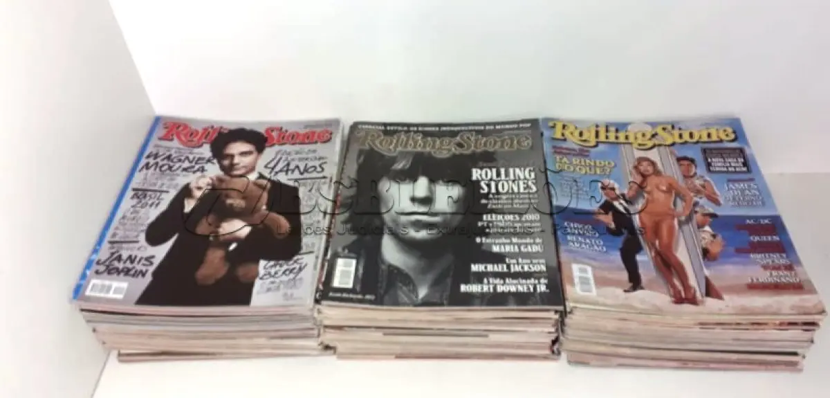 LOTE 464 - 01 COLEÇÃO COM 82 REVISTAS ROLLINGSTINE. (NO ESTADO) ATENÇÃO! FAZER A VISITAÇÃO ANTES DE ARREMATAR, NÃO SABEMOS SE FUNCIONA, LEILÃO NÃO TEM GARANTIA E NEM DEVOLUÇÃO, SUJEITO A POSSÍVEIS AVARIAS VISÍVEIS/OCULTAS E/OU AUSÊNCIA DE COMPONENTES.