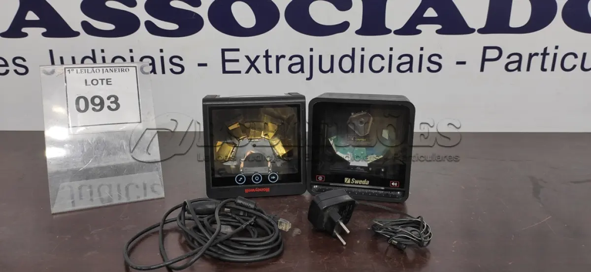 LOTE 093 - 02 LEITORAS DE CÓDIGO DE BARRAS COM 01 FONTE.  (NO ESTADO) ATENÇÃO! FAZER A VISITAÇÃO ANTES DE ARREMATAR, NÃO SABEMOS SE FUNCIONA. LEILÃO NÃO TEM GARANTIA E NEM DEVOLUÇÃO, SUJEITO A POSSÍVEIS AVARIAS VISÍVEIS/OCULTAS E/OU AUSÊNCIA DE COMPONENTES.