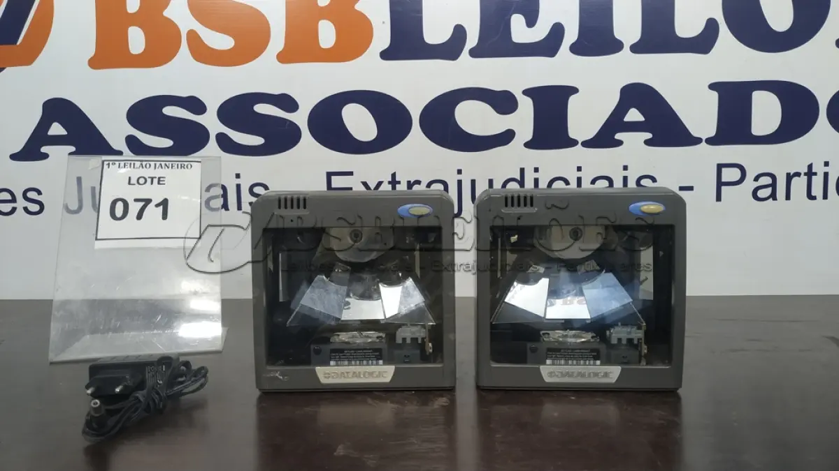 LOTE 071 - 02 LEITORAS DE CÓDIGOS DE BARRA COM 01 FONTE MARCA DATALOGIC.  (NO ESTADO) ATENÇÃO! FAZER A VISITAÇÃO ANTES DE ARREMATAR, NÃO SABEMOS SE FUNCIONA. LEILÃO NÃO TEM GARANTIA E NEM DEVOLUÇÃO, SUJEITO A POSSÍVEIS AVARIAS VISÍVEIS/OCULTAS E/OU AUSÊNCIA DE COMPONENTES.