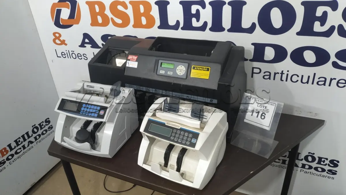 LOTE 116 - 02 MÁQUINAS DE CONTAR CÉDULAS E 01 MÁQUINA DE CONTAR MOEDAS.  (NO ESTADO) ATENÇÃO! FAZER A VISITAÇÃO ANTES DE ARREMATAR, NÃO SABEMOS SE FUNCIONA. LEILÃO NÃO TEM GARANTIA E NEM DEVOLUÇÃO, SUJEITO A POSSÍVEIS AVARIAS VISÍVEIS/OCULTAS E/OU AUSÊNCIA DE COMPONENTES.