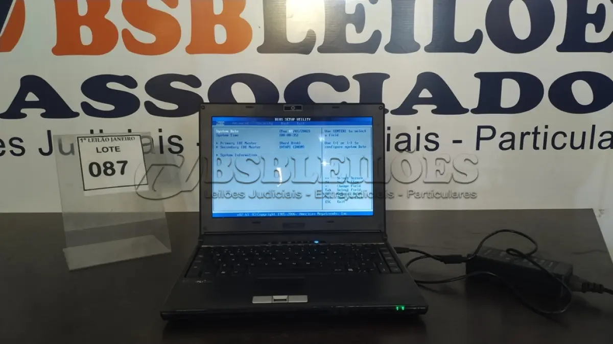 LOTE 087 - 01 NOTEBOOK COM FONTE MARCA ITAUTEC.  (NO ESTADO) ATENÇÃO! FAZER A VISITAÇÃO ANTES DE ARREMATAR, NÃO SABEMOS SE FUNCIONA. LEILÃO NÃO TEM GARANTIA E NEM DEVOLUÇÃO, SUJEITO A POSSÍVEIS AVARIAS VISÍVEIS/OCULTAS E/OU AUSÊNCIA DE COMPONENTES.