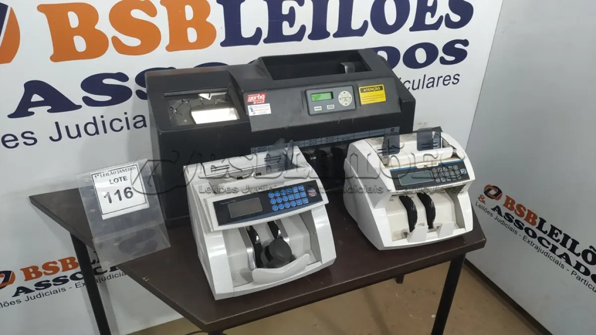LOTE 116 - 02 MÁQUINAS DE CONTAR CÉDULAS E 01 MÁQUINA DE CONTAR MOEDAS.  (NO ESTADO) ATENÇÃO! FAZER A VISITAÇÃO ANTES DE ARREMATAR, NÃO SABEMOS SE FUNCIONA. LEILÃO NÃO TEM GARANTIA E NEM DEVOLUÇÃO, SUJEITO A POSSÍVEIS AVARIAS VISÍVEIS/OCULTAS E/OU AUSÊNCIA DE COMPONENTES.