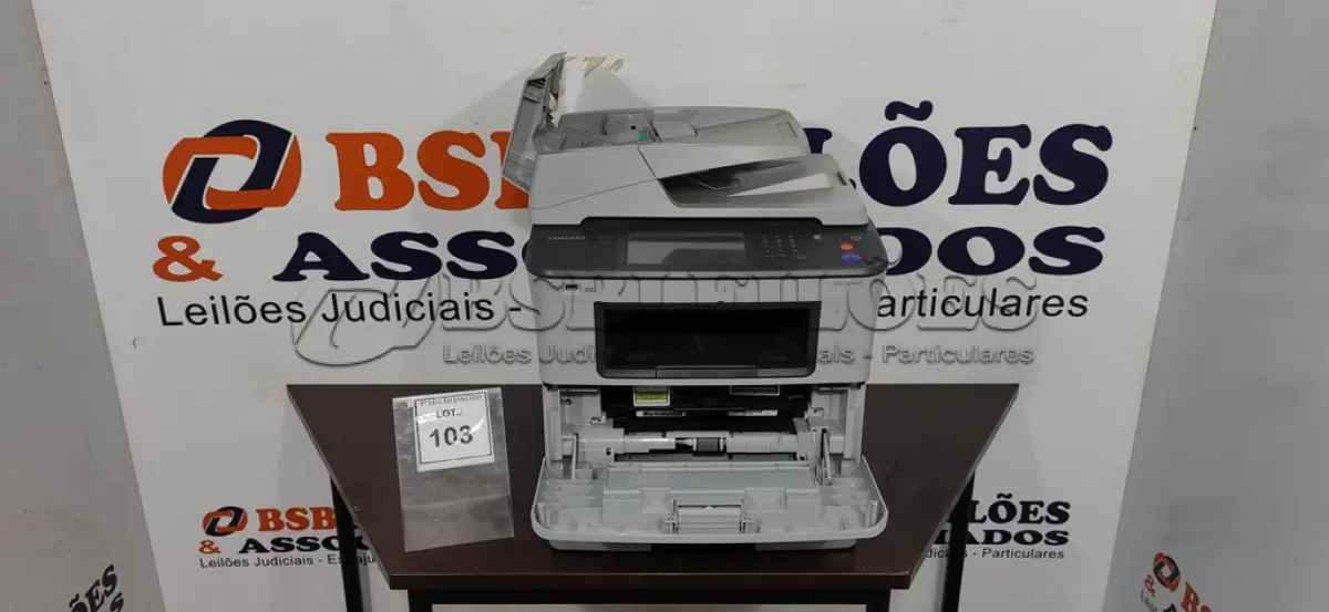 LOTE 103 - 01 IMPRESSORA MULTIFUNCIONAL MODELO SCX-5835NX MARCA SAMSUNG.  (NO ESTADO) ATENÇÃO! FAZER A VISITAÇÃO ANTES DE ARREMATAR, NÃO SABEMOS SE FUNCIONA. LEILÃO NÃO TEM GARANTIA E NEM DEVOLUÇÃO, SUJEITO A POSSÍVEIS AVARIAS VISÍVEIS/OCULTAS E/OU AUSÊNCIA DE COMPONENTES.
