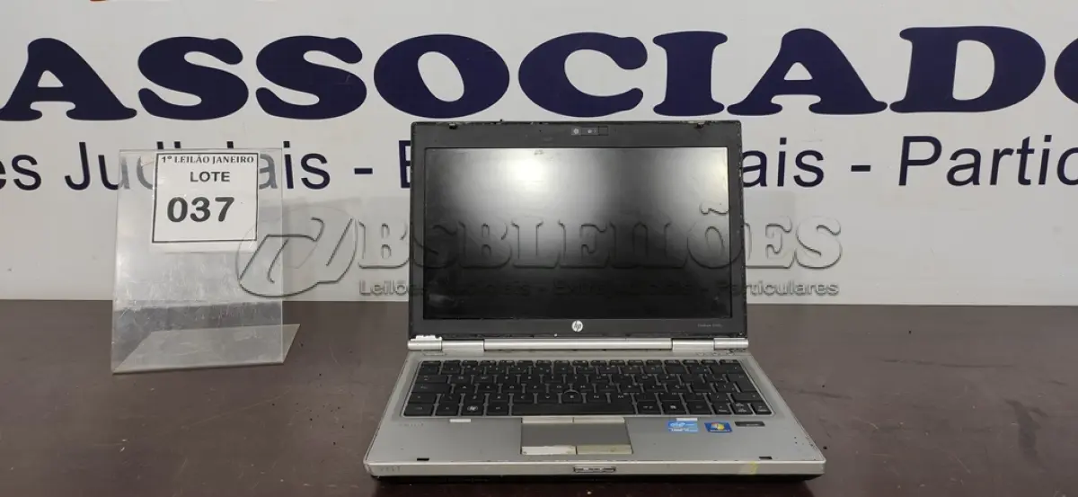 LOTE 037 - 01 NOTEBOOK SEM CARREGADOR MARCA HP.  (NO ESTADO) ATENÇÃO! FAZER A VISITAÇÃO ANTES DE ARREMATAR, NÃO SABEMOS SE FUNCIONA. LEILÃO NÃO TEM GARANTIA E NEM DEVOLUÇÃO, SUJEITO A POSSÍVEIS AVARIAS VISÍVEIS/OCULTAS E/OU AUSÊNCIA DE COMPONENTES.