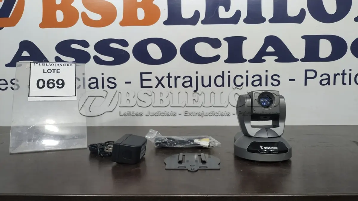 LOTE 069 - 01 CÂMERA DE REDE FIXA MARCA VIVOTEK.  (NO ESTADO) ATENÇÃO! FAZER A VISITAÇÃO ANTES DE ARREMATAR, NÃO SABEMOS SE FUNCIONA. LEILÃO NÃO TEM GARANTIA E NEM DEVOLUÇÃO, SUJEITO A POSSÍVEIS AVARIAS VISÍVEIS/OCULTAS E/OU AUSÊNCIA DE COMPONENTES.