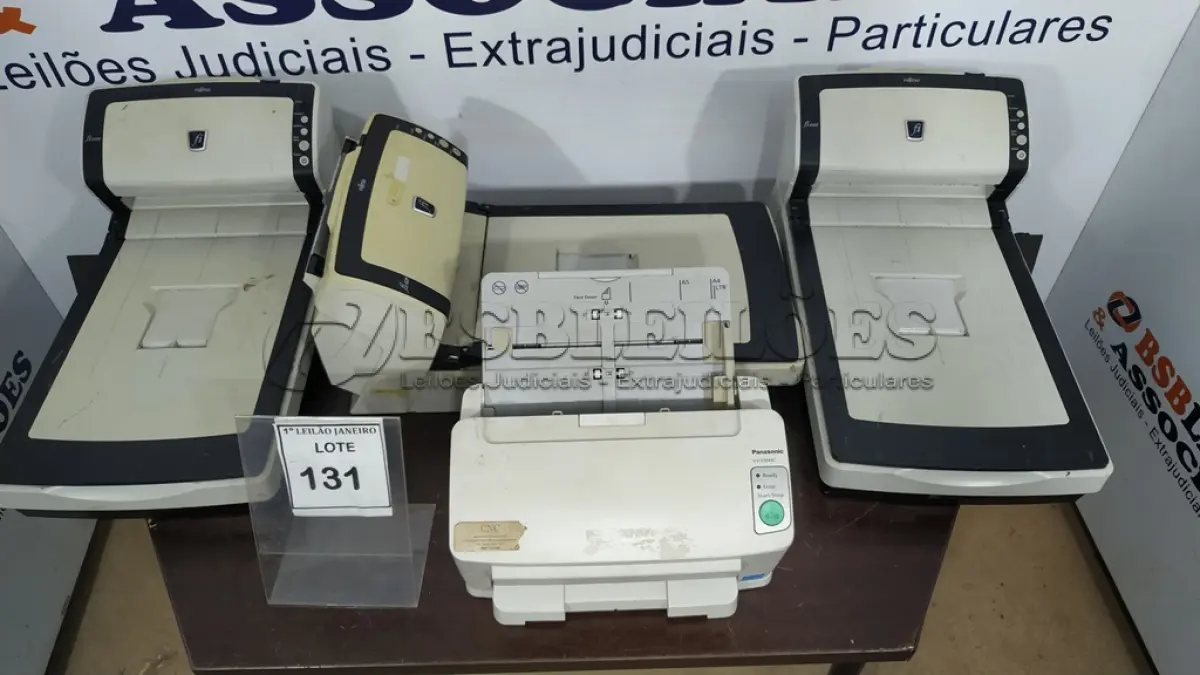 LOTE 131 - 01 SCANNER MARCA PANASONIC E 03 SCANNERS MARCA FUJITSU.  (NO ESTADO) ATENÇÃO! FAZER A VISITAÇÃO ANTES DE ARREMATAR, NÃO SABEMOS SE FUNCIONA. LEILÃO NÃO TEM GARANTIA E NEM DEVOLUÇÃO, SUJEITO A POSSÍVEIS AVARIAS VISÍVEIS/OCULTAS E/OU AUSÊNCIA DE COMPONENTES.