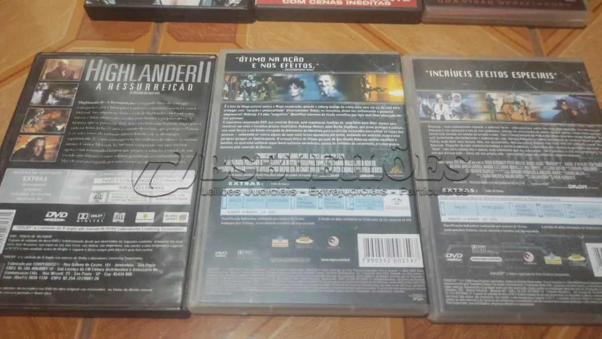 LOTE 454 - 01 LOTE FILMES TODOS DVDS ORIGINAIS ANTIGOS. (NO ESTADO) ATENÇÃO! FAZER A VISITAÇÃO ANTES DE ARREMATAR, NÃO SABEMOS SE FUNCIONA, LEILÃO NÃO TEM GARANTIA E NEM DEVOLUÇÃO, SUJEITO A POSSÍVEIS AVARIAS VISÍVEIS/OCULTAS E/OU AUSÊNCIA DE COMPONENTES.