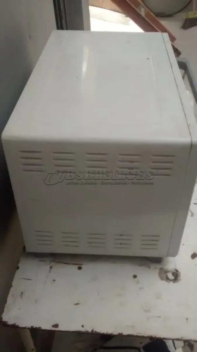 LOTE 517 - 01 FORNO ELÉTRICO NÃO ESTA ESQUENTANDO PRECISA DE MANUTENÇÃO. (NO ESTADO) ATENÇÃO! FAZER A VISITAÇÃO ANTES DE ARREMATAR, NÃO SABEMOS SE FUNCIONA, LEILÃO NÃO TEM GARANTIA E NEM DEVOLUÇÃO, SUJEITO A POSSÍVEIS AVARIAS VISÍVEIS/OCULTAS E/OU AUSÊNCIA DE COMPONENTES.