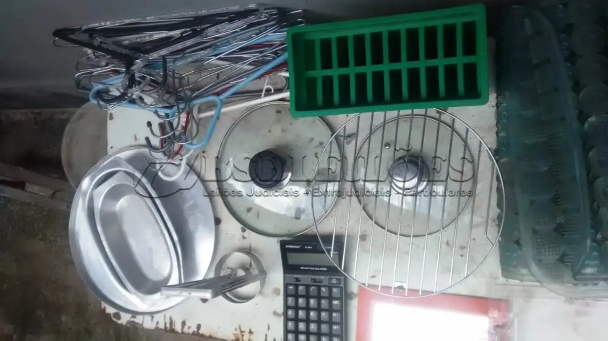 LOTE 519 - 01 LOTE COM ÍTENS DE CASA. (NO ESTADO) ATENÇÃO! FAZER A VISITAÇÃO ANTES DE ARREMATAR, NÃO SABEMOS SE FUNCIONA, LEILÃO NÃO TEM GARANTIA E NEM DEVOLUÇÃO, SUJEITO A POSSÍVEIS AVARIAS VISÍVEIS/OCULTAS E/OU AUSÊNCIA DE COMPONENTES.