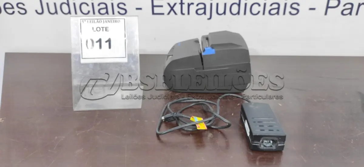 LOTE 011 - 01 IMPRESSORA DE CUPOM COM FONTE MARCA DIEBOLD.  (NO ESTADO) ATENÇÃO! FAZER A VISITAÇÃO ANTES DE ARREMATAR, NÃO SABEMOS SE FUNCIONA. LEILÃO NÃO TEM GARANTIA E NEM DEVOLUÇÃO, SUJEITO A POSSÍVEIS AVARIAS VISÍVEIS/OCULTAS E/OU AUSÊNCIA DE COMPONENTES.