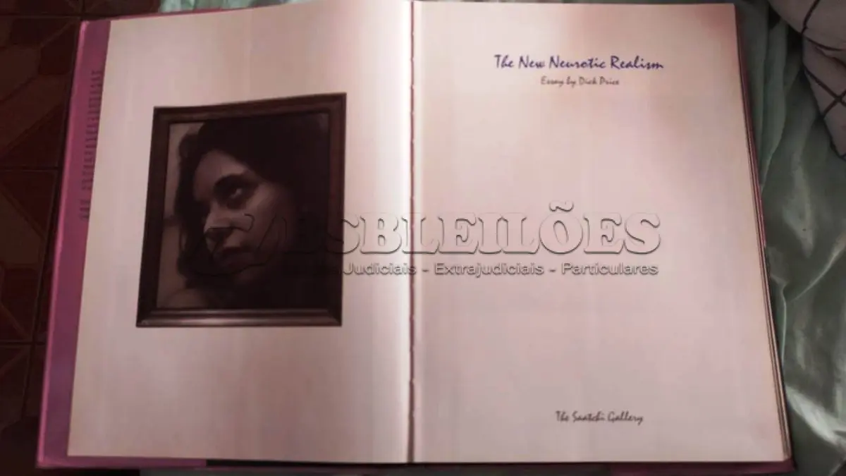 LOTE 473 - 01 LIVRO THE NEW NEUROTIC REALISM. (NO ESTADO) ATENÇÃO! FAZER A VISITAÇÃO ANTES DE ARREMATAR, NÃO SABEMOS SE FUNCIONA, LEILÃO NÃO TEM GARANTIA E NEM DEVOLUÇÃO, SUJEITO A POSSÍVEIS AVARIAS VISÍVEIS/OCULTAS E/OU AUSÊNCIA DE COMPONENTES.