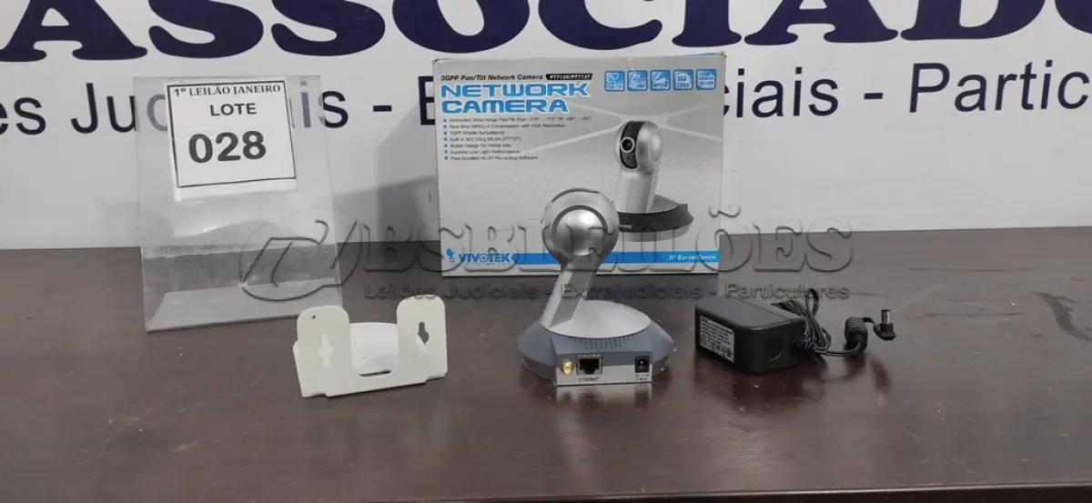 LOTE 028 - 01 CÂMERA DE REDE FIXA MARCA VIVOTEK.  (NO ESTADO) ATENÇÃO! FAZER A VISITAÇÃO ANTES DE ARREMATAR, NÃO SABEMOS SE FUNCIONA. LEILÃO NÃO TEM GARANTIA E NEM DEVOLUÇÃO, SUJEITO A POSSÍVEIS AVARIAS VISÍVEIS/OCULTAS E/OU AUSÊNCIA DE COMPONENTES.