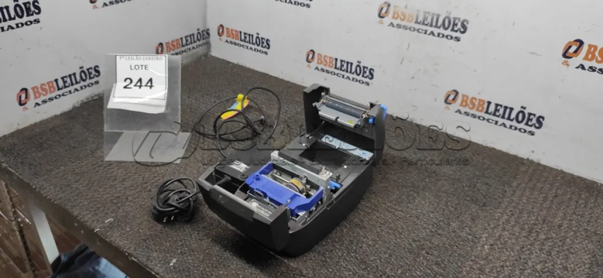 LOTE 244 - 01 IMPRESSORA DE CUPOM COM FONTE MARCA DIEBOLD.  (NO ESTADO) ATENÇÃO! FAZER A VISITAÇÃO ANTES DE ARREMATAR, NÃO SABEMOS SE FUNCIONA. LEILÃO NÃO TEM GARANTIA E NEM DEVOLUÇÃO, SUJEITO A POSSÍVEIS AVARIAS VISÍVEIS/OCULTAS E/OU AUSÊNCIA DE COMPONENTES.