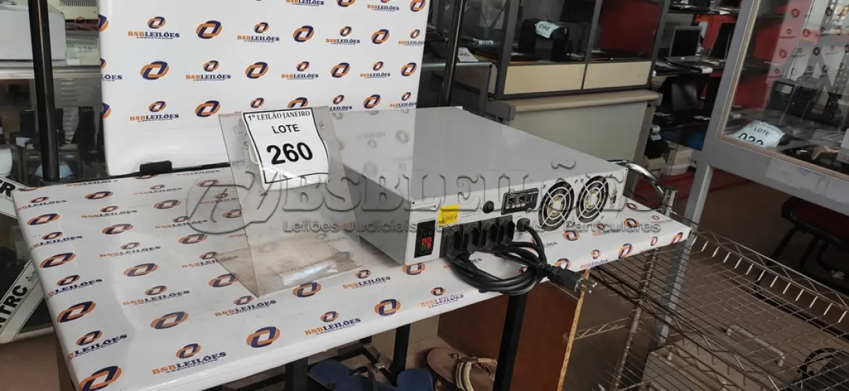 LOTE 260 - 01 NOBREAK MARCA MICROSOL.  (NO ESTADO) ATENÇÃO! FAZER A VISITAÇÃO ANTES DE ARREMATAR, NÃO SABEMOS SE FUNCIONA. LEILÃO NÃO TEM GARANTIA E NEM DEVOLUÇÃO, SUJEITO A POSSÍVEIS AVARIAS VISÍVEIS/OCULTAS E/OU AUSÊNCIA DE COMPONENTES.