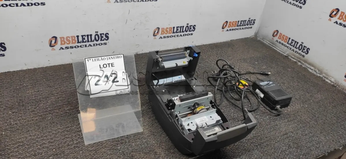LOTE 242 - 01 IMPRESSORA DE CUPOM COM FONTE MARCA DIEBOLD.  (NO ESTADO) ATENÇÃO! FAZER A VISITAÇÃO ANTES DE ARREMATAR, NÃO SABEMOS SE FUNCIONA. LEILÃO NÃO TEM GARANTIA E NEM DEVOLUÇÃO, SUJEITO A POSSÍVEIS AVARIAS VISÍVEIS/OCULTAS E/OU AUSÊNCIA DE COMPONENTES.