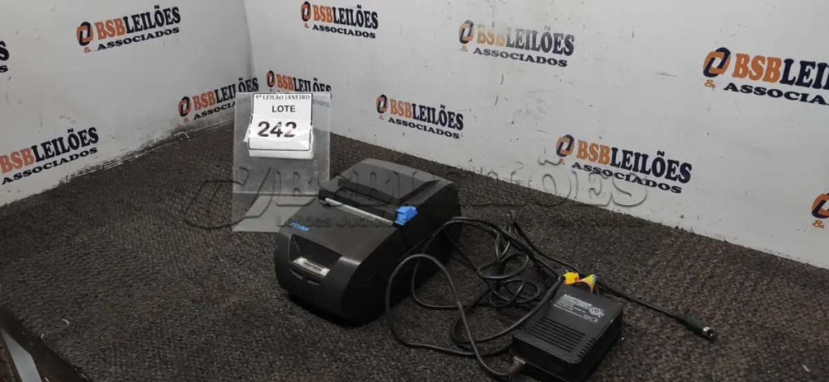 LOTE 242 - 01 IMPRESSORA DE CUPOM COM FONTE MARCA DIEBOLD.  (NO ESTADO) ATENÇÃO! FAZER A VISITAÇÃO ANTES DE ARREMATAR, NÃO SABEMOS SE FUNCIONA. LEILÃO NÃO TEM GARANTIA E NEM DEVOLUÇÃO, SUJEITO A POSSÍVEIS AVARIAS VISÍVEIS/OCULTAS E/OU AUSÊNCIA DE COMPONENTES.