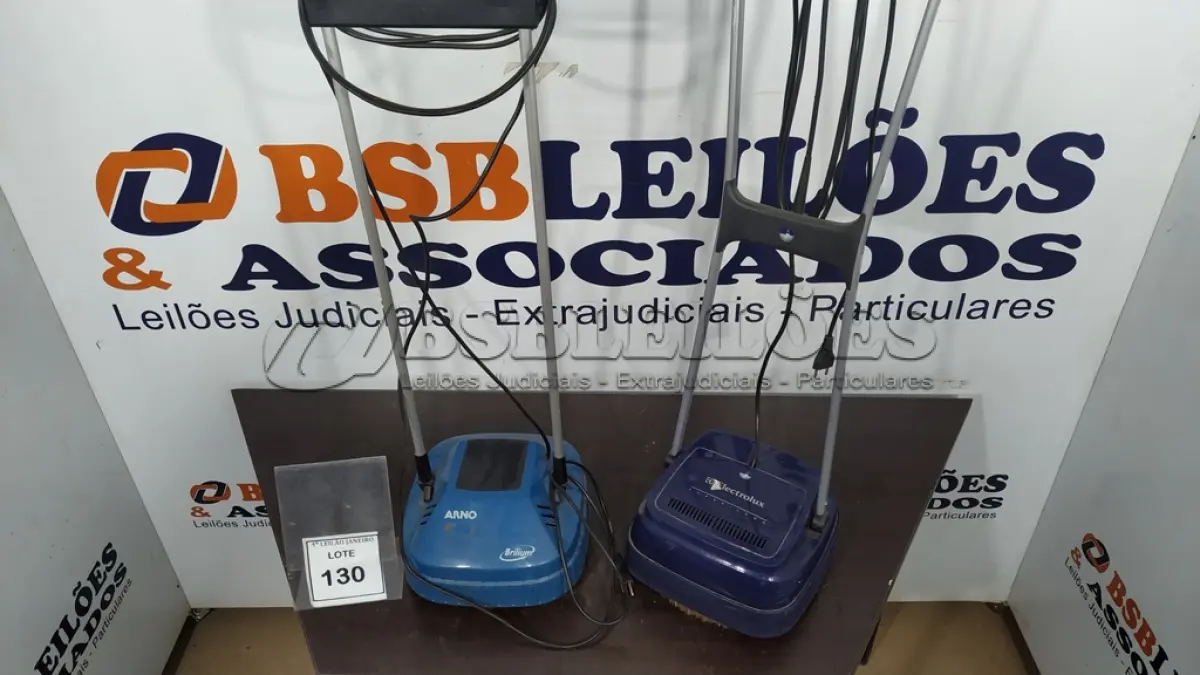 LOTE 130 - 02 ENCERADEIRAS ELÉTRICAS DOMÉSTICA MARCAS ARNO E ELECTROLUX. (NO ESTADO) ATENÇÃO! FAZER A VISITAÇÃO ANTES DE ARREMATAR, NÃO SABEMOS SE FUNCIONA, LEILÃO NÃO TEM GARANTIA E NEM DEVOLUÇÃO, SUJEITO A POSSÍVEIS AVARIAS VISÍVEIS/OCULTAS E/OU AUSÊNCIA DE COMPONENTES.