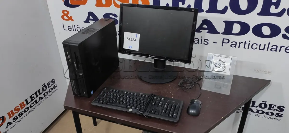 LOTE 139 - 01 CPU MARCA POSITIVO, 01 MONITOR MARCA INFOWAY, 01 TECLADO MARCA HP E 01 MOUSE.  (NO ESTADO) ATENÇÃO! FAZER A VISITAÇÃO ANTES DE ARREMATAR, NÃO SABEMOS SE FUNCIONA. LEILÃO NÃO TEM GARANTIA E NEM DEVOLUÇÃO, SUJEITO A POSSÍVEIS AVARIAS VISÍVEIS/OCULTAS E/OU AUSÊNCIA DE COMPONENTES.