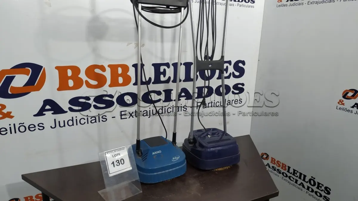LOTE 130 - 02 ENCERADEIRAS ELÉTRICAS DOMÉSTICA MARCAS ARNO E ELECTROLUX. (NO ESTADO) ATENÇÃO! FAZER A VISITAÇÃO ANTES DE ARREMATAR, NÃO SABEMOS SE FUNCIONA, LEILÃO NÃO TEM GARANTIA E NEM DEVOLUÇÃO, SUJEITO A POSSÍVEIS AVARIAS VISÍVEIS/OCULTAS E/OU AUSÊNCIA DE COMPONENTES.