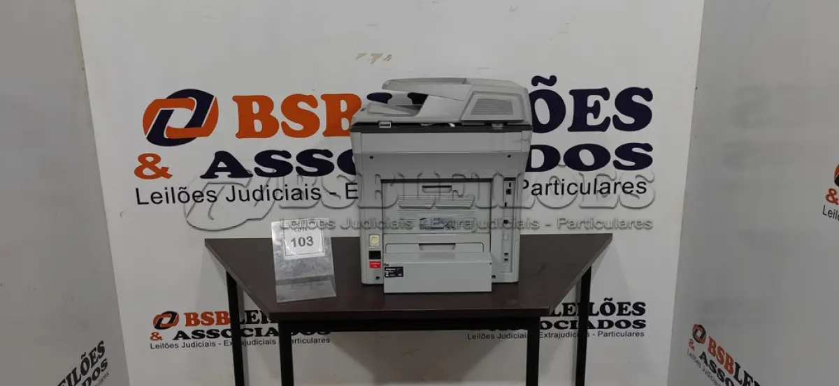 LOTE 103 - 01 IMPRESSORA MULTIFUNCIONAL MODELO SCX-5835NX MARCA SAMSUNG.  (NO ESTADO) ATENÇÃO! FAZER A VISITAÇÃO ANTES DE ARREMATAR, NÃO SABEMOS SE FUNCIONA. LEILÃO NÃO TEM GARANTIA E NEM DEVOLUÇÃO, SUJEITO A POSSÍVEIS AVARIAS VISÍVEIS/OCULTAS E/OU AUSÊNCIA DE COMPONENTES.