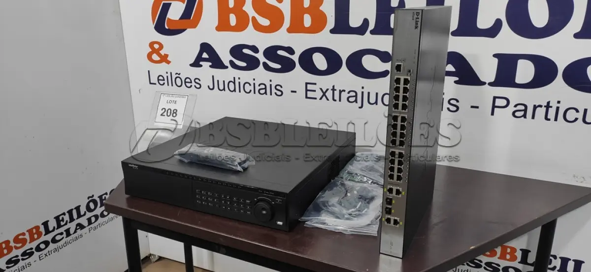 LOTE 208 - 01 SWITCH DE 24 PORTAS MARCA D-LINK (NOVO)E 01 DVR MODELO VD 16M 480 MARCA INTELBRAS (NOVO).  (NO ESTADO) ATENÇÃO! FAZER A VISITAÇÃO ANTES DE ARREMATAR, NÃO SABEMOS SE FUNCIONA. LEILÃO NÃO TEM GARANTIA E NEM DEVOLUÇÃO, SUJEITO A POSSÍVEIS AVARIAS VISÍVEIS/OCULTAS E/OU AUSÊNCIA DE COMPONENTES.