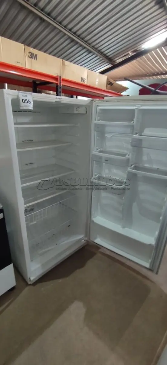 LOTE 055 - 01 FREEZER WHIRLPOOL 110 VOLTS.U34404634. (NO ESTADO EM QUE SE ENCONTRA. SUJEITO A AVARIAS OCULTAS/VISÍVEIS.) AV9512V