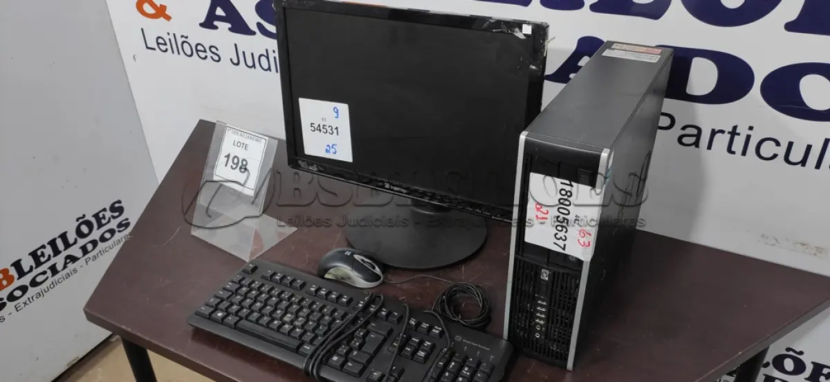 LOTE 198 - 01 CPU MARCA HP, 01 MONITOR MARCA INFOWAY, 01 TECLADO MARCA HP E 01 MOUSE.  (NO ESTADO) ATENÇÃO! FAZER A VISITAÇÃO ANTES DE ARREMATAR, NÃO SABEMOS SE FUNCIONA. LEILÃO NÃO TEM GARANTIA E NEM DEVOLUÇÃO, SUJEITO A POSSÍVEIS AVARIAS VISÍVEIS/OCULTAS E/OU AUSÊNCIA DE COMPONENTES.