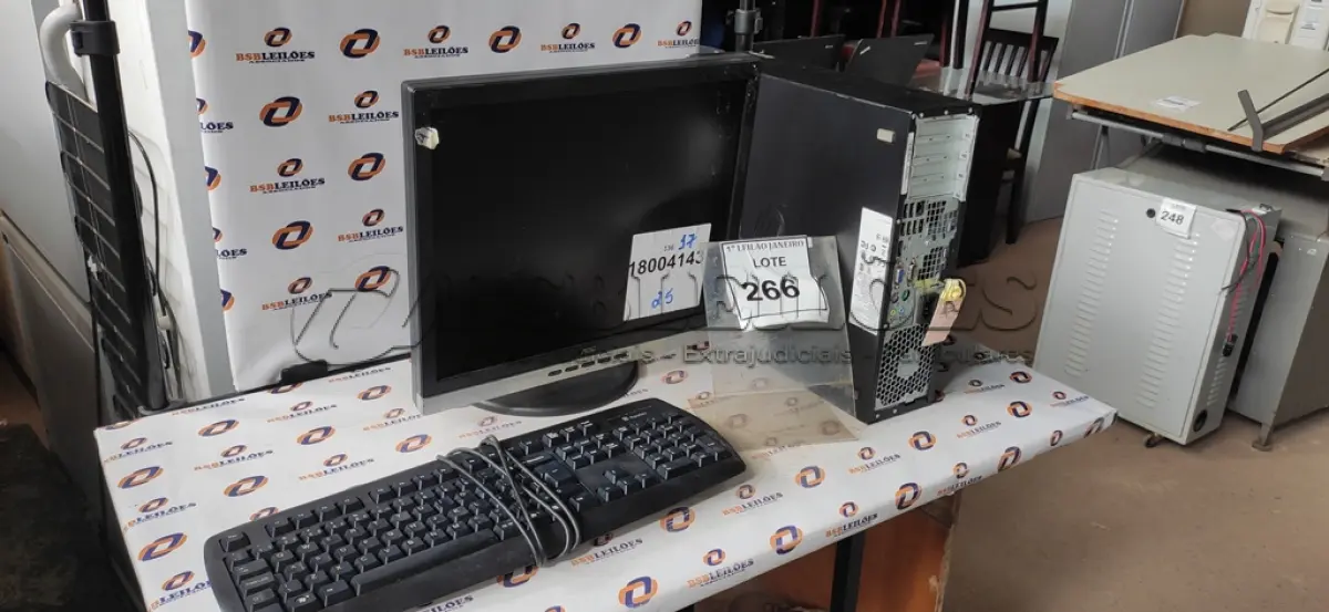 LOTE 266 - 01 CPU MARCA HP, 01 MONITOR MARCA AOC E 01 TECLADO MARCA ITAUTEC.  (NO ESTADO) ATENÇÃO! FAZER A VISITAÇÃO ANTES DE ARREMATAR, NÃO SABEMOS SE FUNCIONA. LEILÃO NÃO TEM GARANTIA E NEM DEVOLUÇÃO, SUJEITO A POSSÍVEIS AVARIAS VISÍVEIS/OCULTAS E/OU AUSÊNCIA DE COMPONENTES.