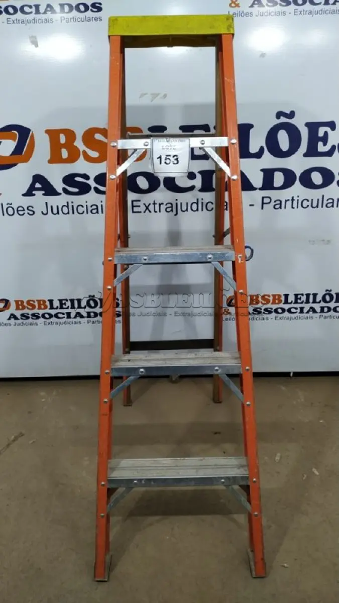 LOTE 153