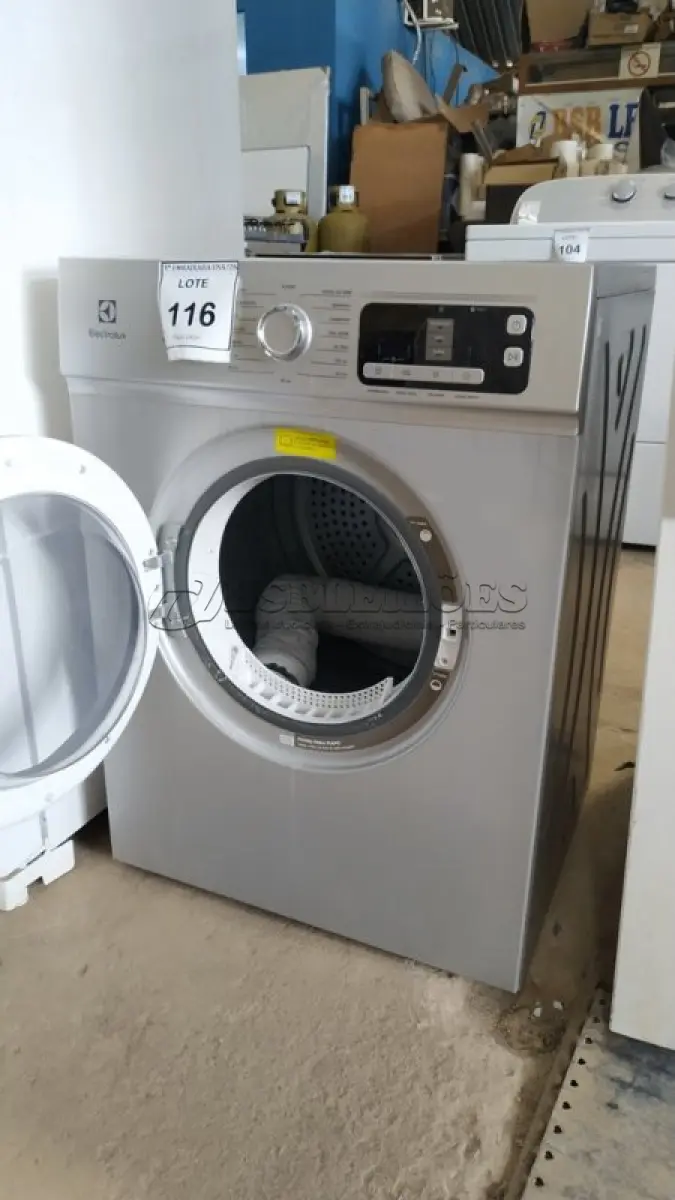 LOTE 116 - 01 SECADORA ELECTROLUX 11KG 220 VOLTS .540H605680132115L006. (NO ESTADO EM QUE SE ENCONTRA. SUJEITO A AVARIAS OCULTAS/VISÍVEIS.) BH1479G