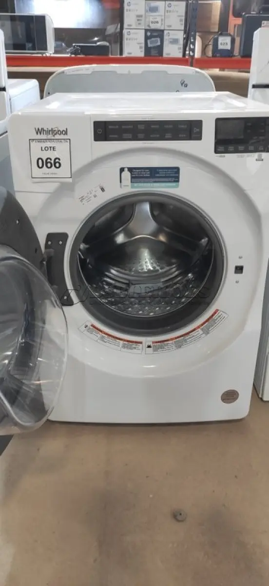 LOTE 066 - 01 MÁQUINA DE LAVAR ROUPA WHIRLPOOL 110 VOLTS. (NO ESTADO EM QUE SE ENCONTRA. SUJEITO A AVARIAS OCULTAS/VISÍVEIS.) BJ7235J