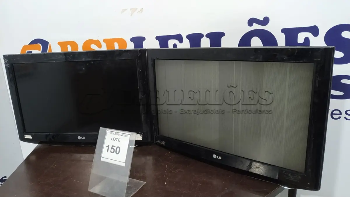 LOTE 150 - 02 TVS LCD 26’’ MARCA LG.  (NO ESTADO) ATENÇÃO! FAZER A VISITAÇÃO ANTES DE ARREMATAR, NÃO SABEMOS SE FUNCIONA. LEILÃO NÃO TEM GARANTIA E NEM DEVOLUÇÃO, SUJEITO A POSSÍVEIS AVARIAS VISÍVEIS/OCULTAS E/OU AUSÊNCIA DE COMPONENTES.