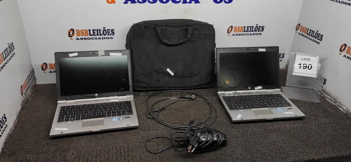LOTE 190 - 02 NOTEBOOKS MARCA HP COM 01 FONTE E 01 PASTA. (NO ESTADO) ATENÇÃO! FAZER A VISITAÇÃO ANTES DE ARREMATAR, NÃO SABEMOS SE FUNCIONA. LEILÃO NÃO TEM GARANTIA E NEM DEVOLUÇÃO, SUJEITO A POSSÍVEIS AVARIAS VISÍVEIS/OCULTAS E/OU AUSÊNCIA DE COMPONENTES.